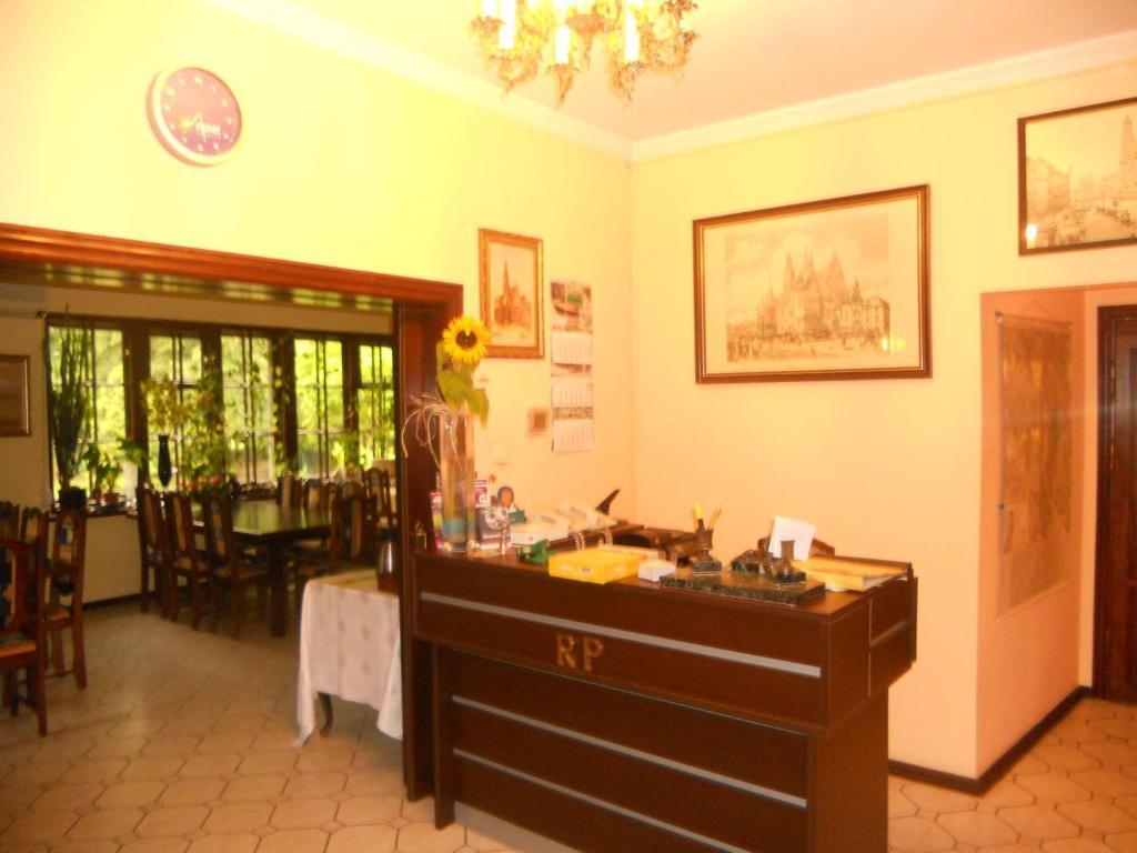 Pensjonat Rezydencja Parkowa Apartment Wroclaw Luaran gambar